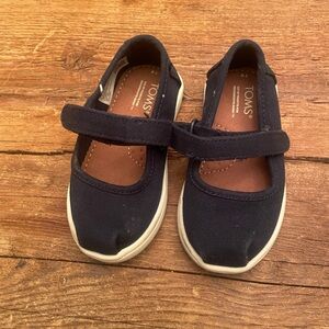 Toms Girls Shoes